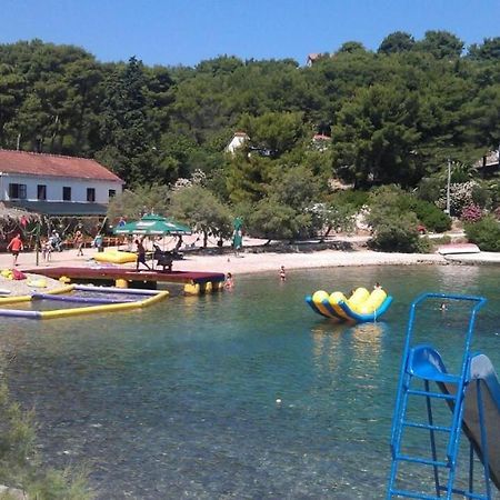 Apartments Vlado - 50M From The Sea Rogač Dış mekan fotoğraf